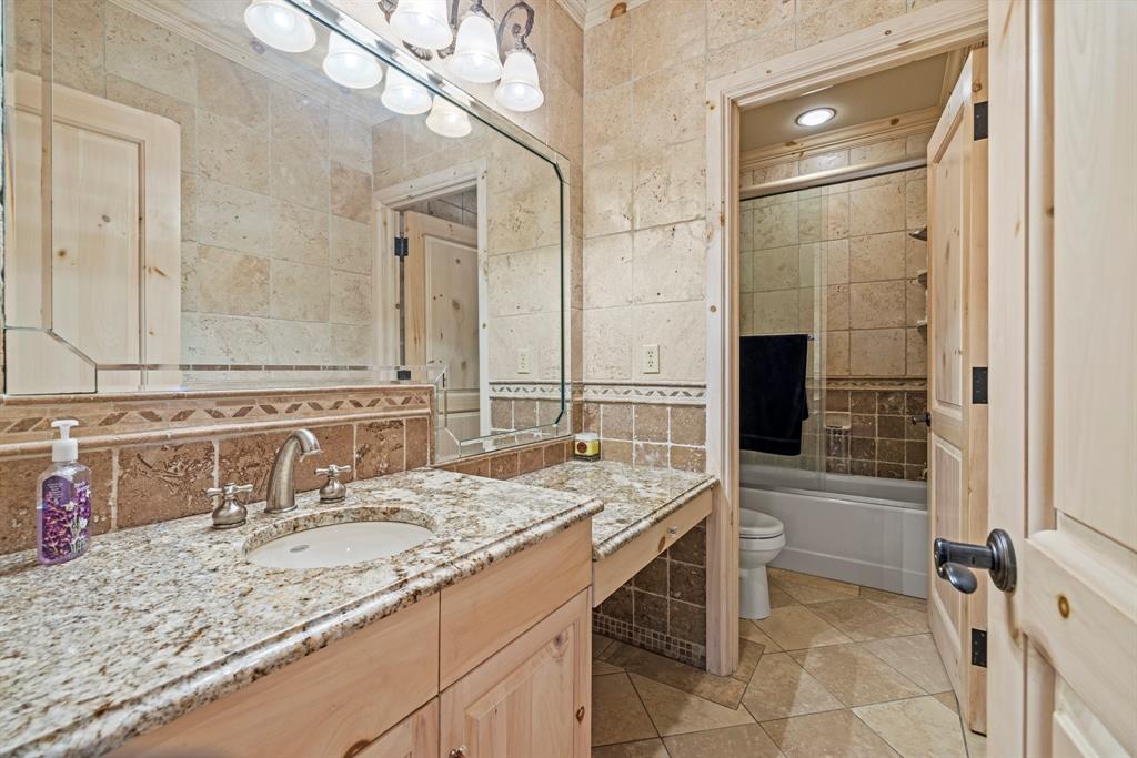 694 Scenic Circle Property Photo 18