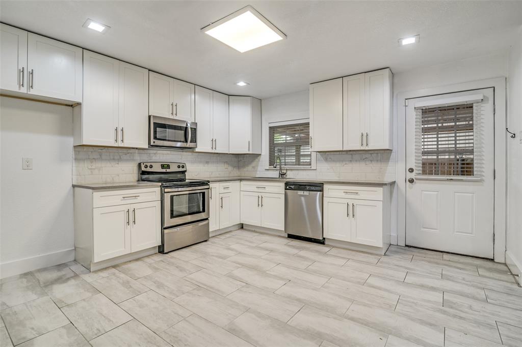 310 Thistle Drive Property Photo 1