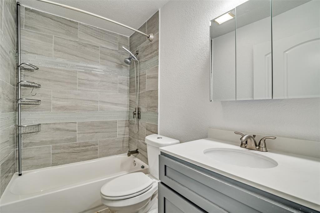 310 Thistle Drive Property Photo 2