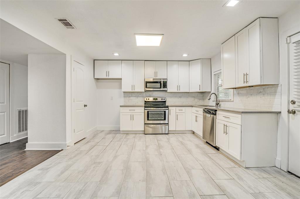 310 Thistle Drive Property Photo 5