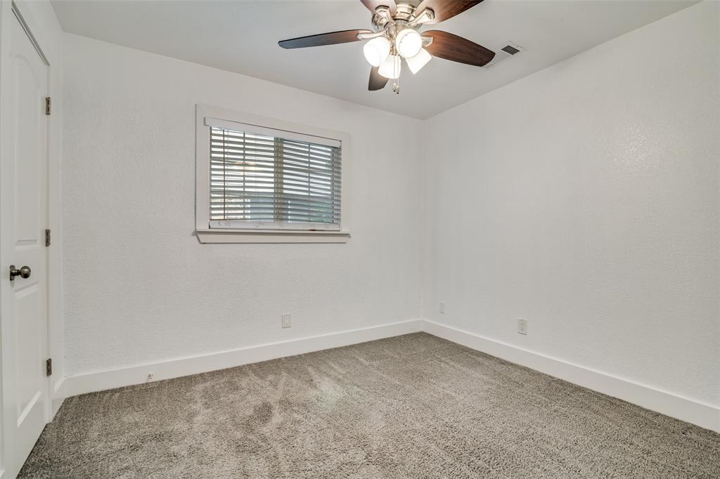 310 Thistle Drive Property Photo 9