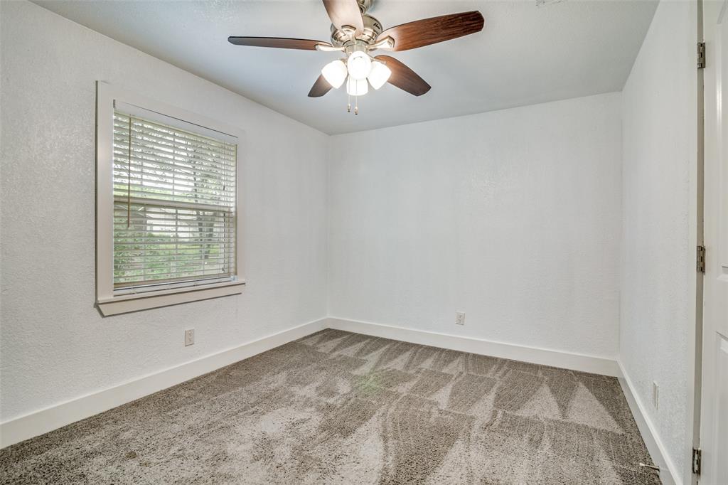 310 Thistle Drive Property Photo 10