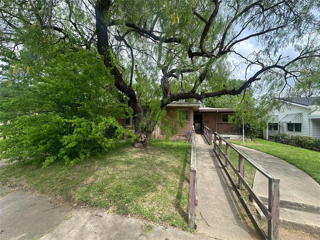 2220 Joey Drive Property Photo 1