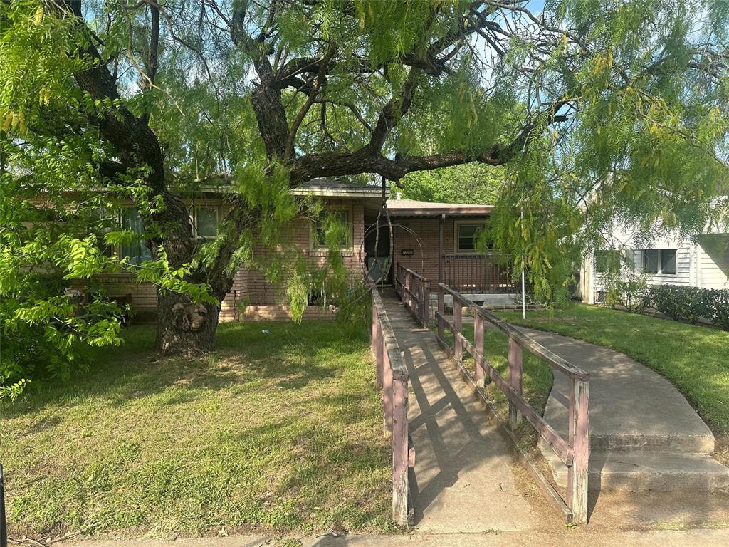 2220 Joey Drive Property Photo 3