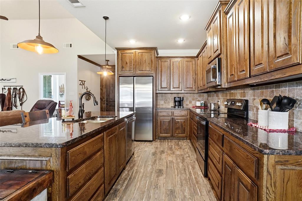 1024 Tex Lane Property Photo 1