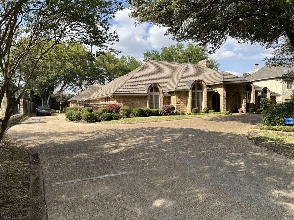 5321 Bent Tree Drive Property Photo 1