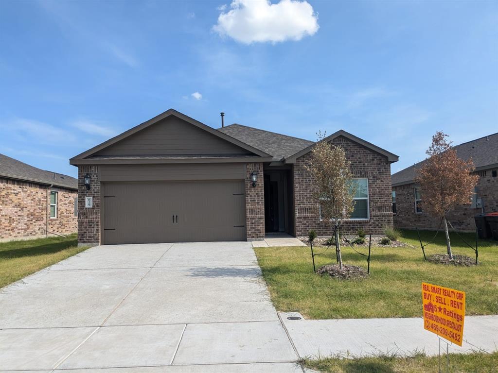 629 Harbor Oaks Drive Property Photo 1
