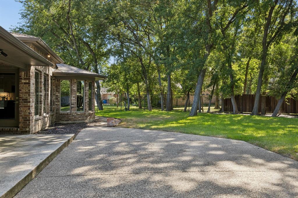 732 Creek Valley Court Property Photo 30