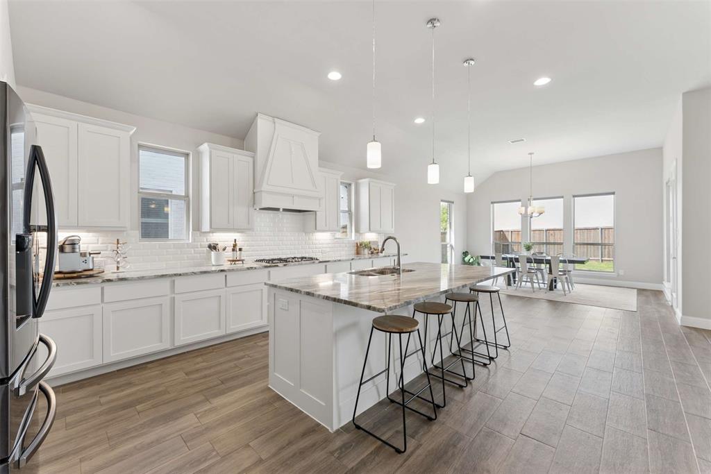 1817 Scotney Court Property Photo 3