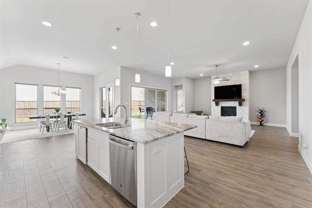 1817 Scotney Court Property Photo 6