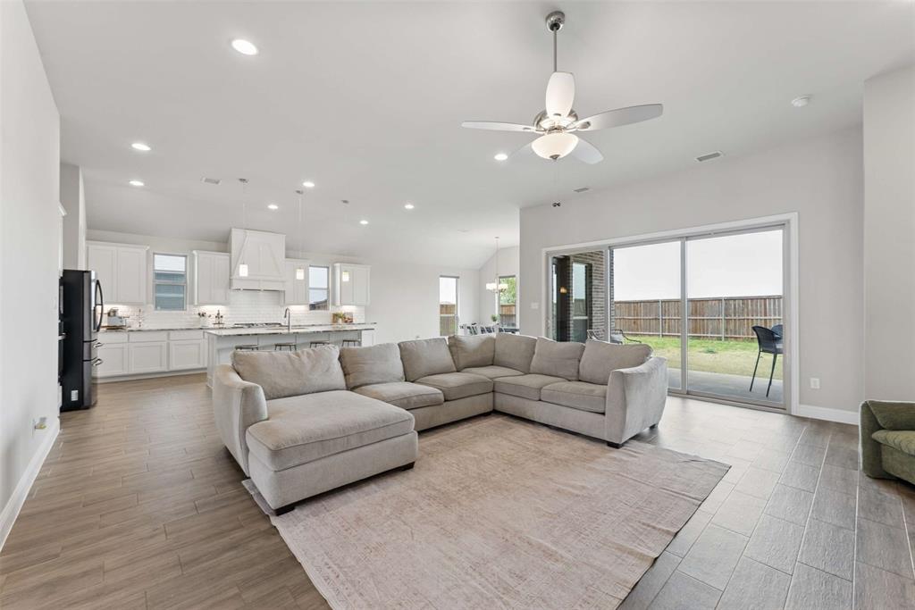 1817 Scotney Court Property Photo 11