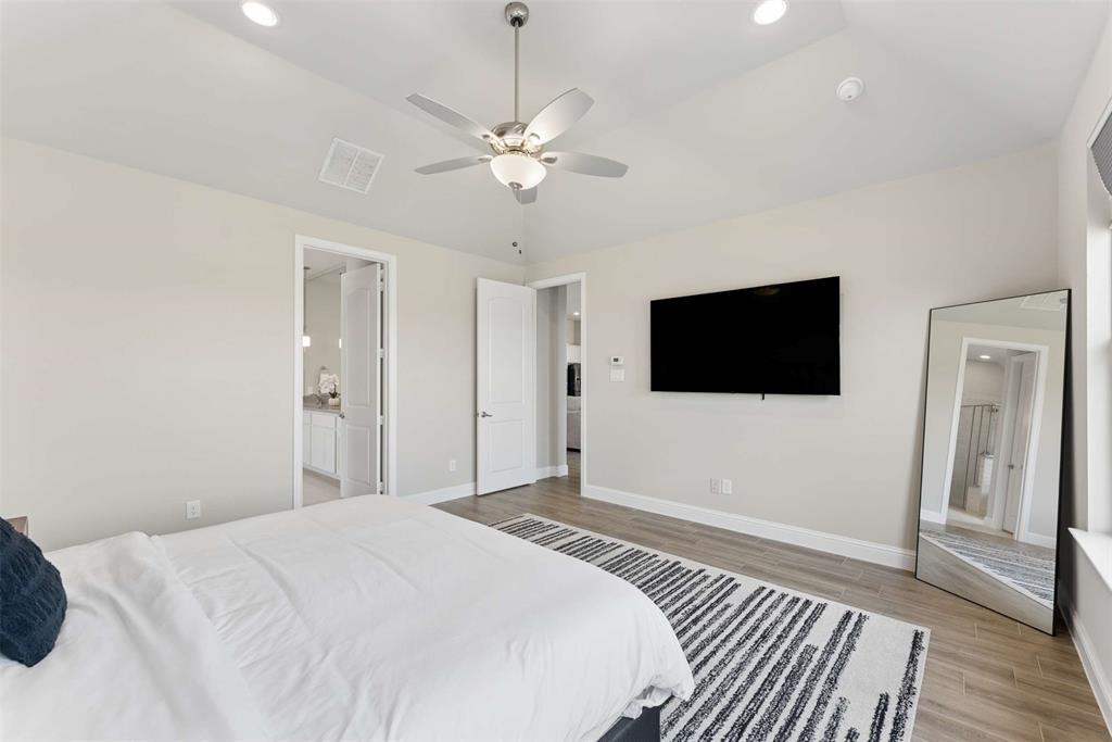 1817 Scotney Court Property Photo 16