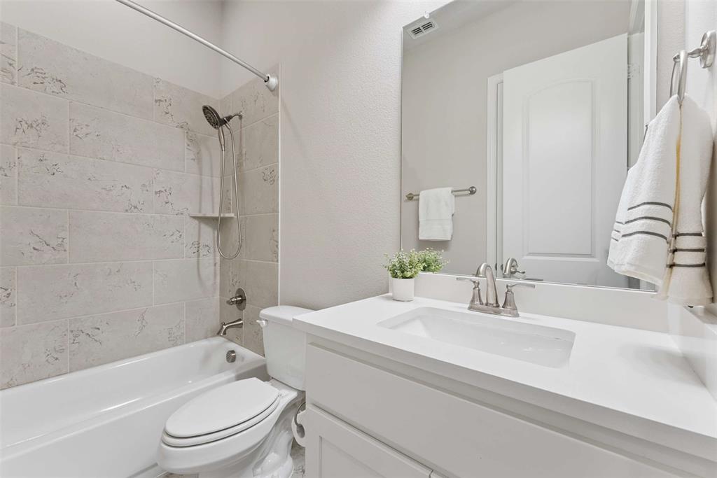 1817 Scotney Court Property Photo 22