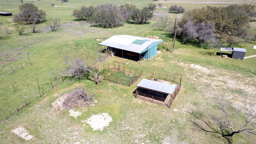 951 County Road 347 Property Photo 2