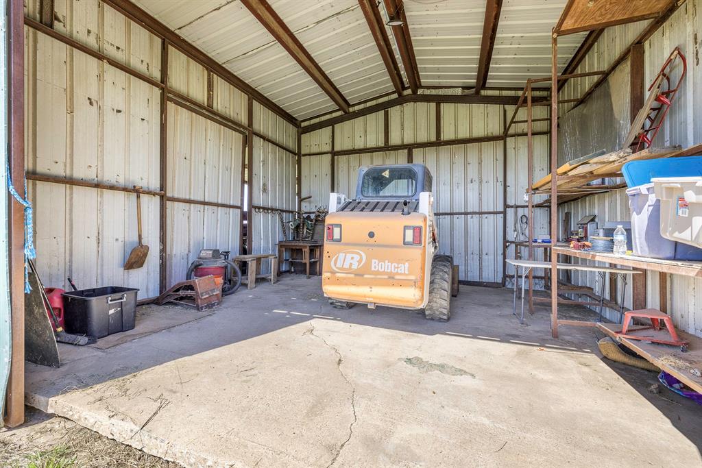 951 County Road 347 Property Photo 12