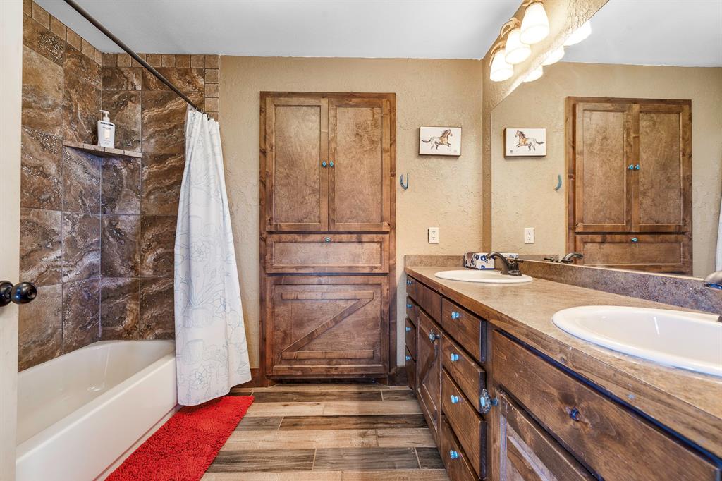 951 County Road 347 Property Photo 25