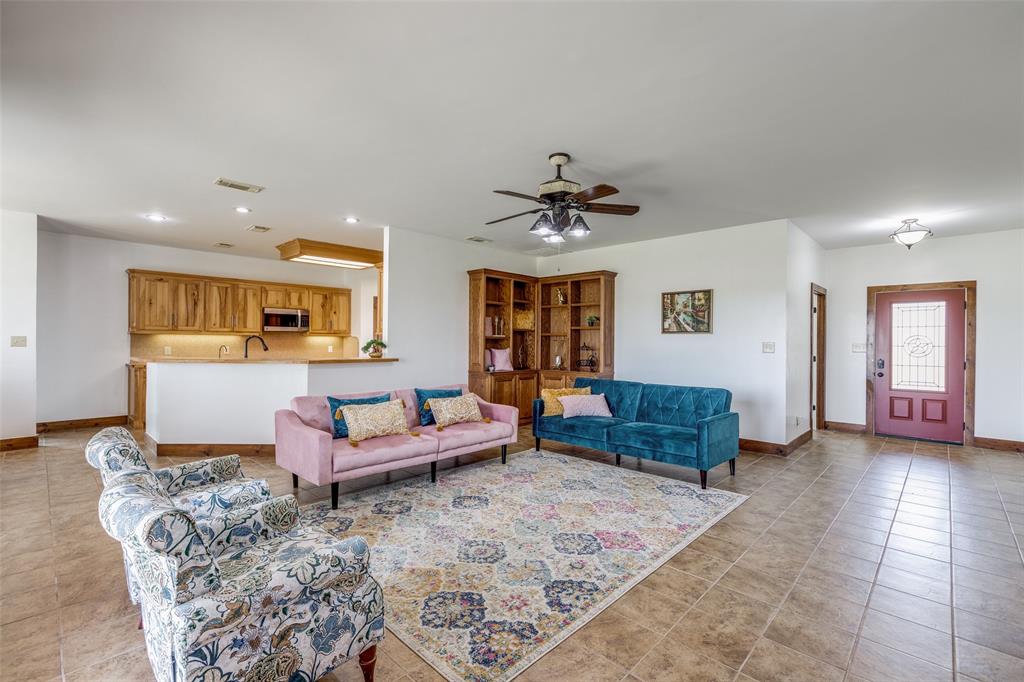 11744 Foutch Road Property Photo 7