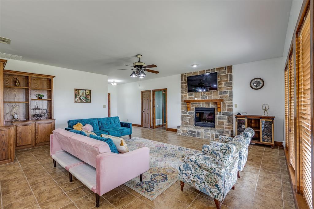 11744 Foutch Road Property Photo 9