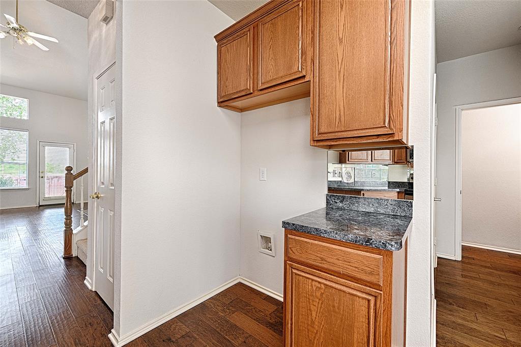 4579 Woodsboro Lane Property Photo 11
