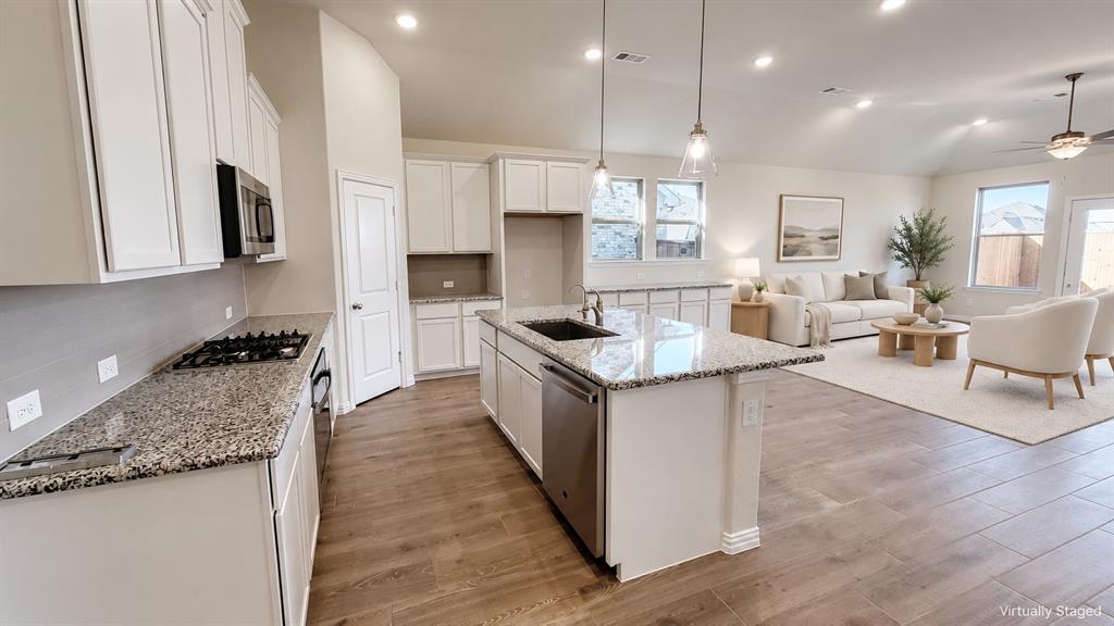 2201 River Trail Property Photo 2