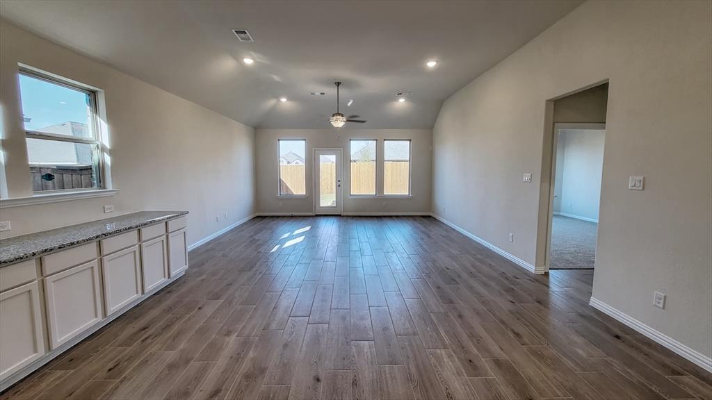 2201 River Trail Property Photo 4