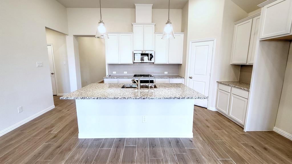 2201 River Trail Property Photo 8