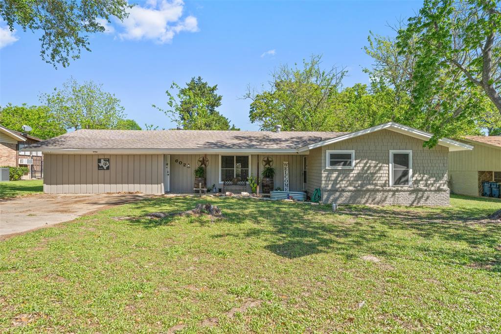 602 Colonial Drive Property Photo 1
