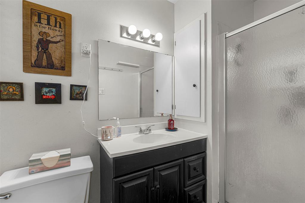 602 Colonial Drive Property Photo 11
