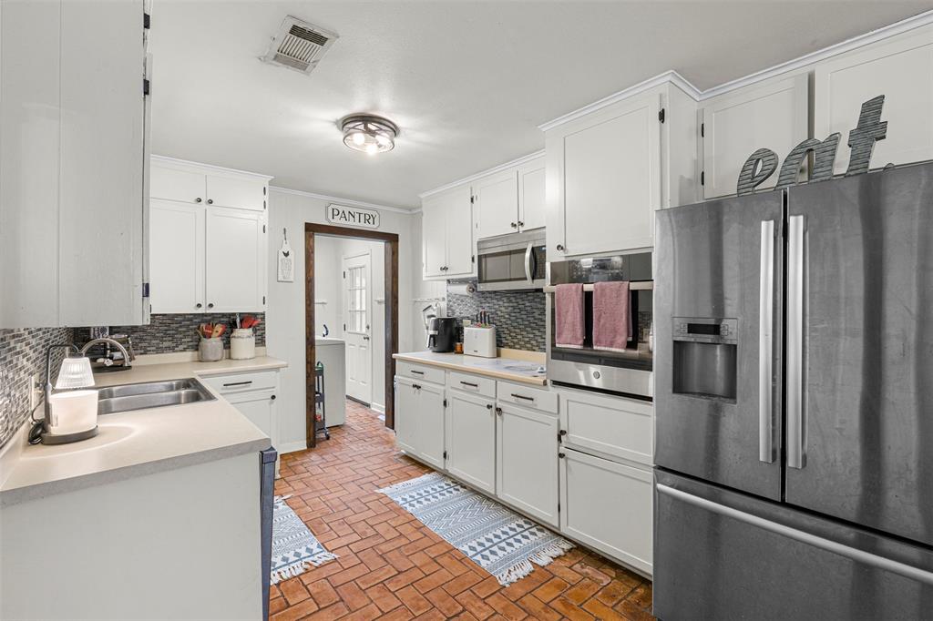 602 Colonial Drive Property Photo 25