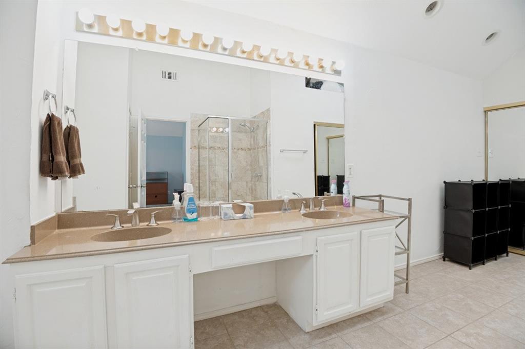 1345 Jeanette Way Property Photo 18