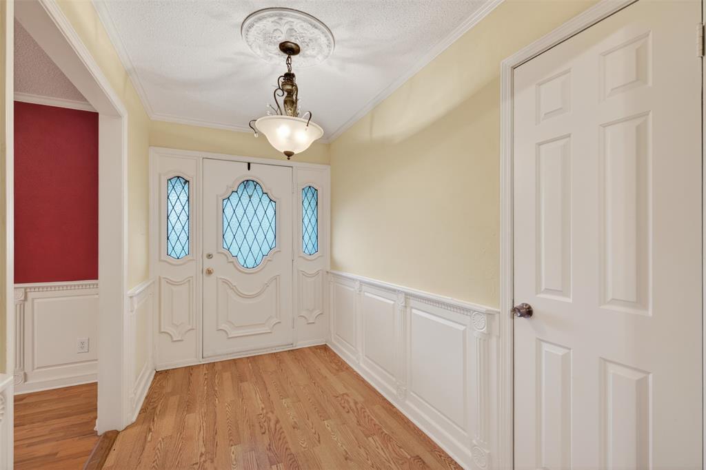 401 Cane Bend Drive Property Photo 2