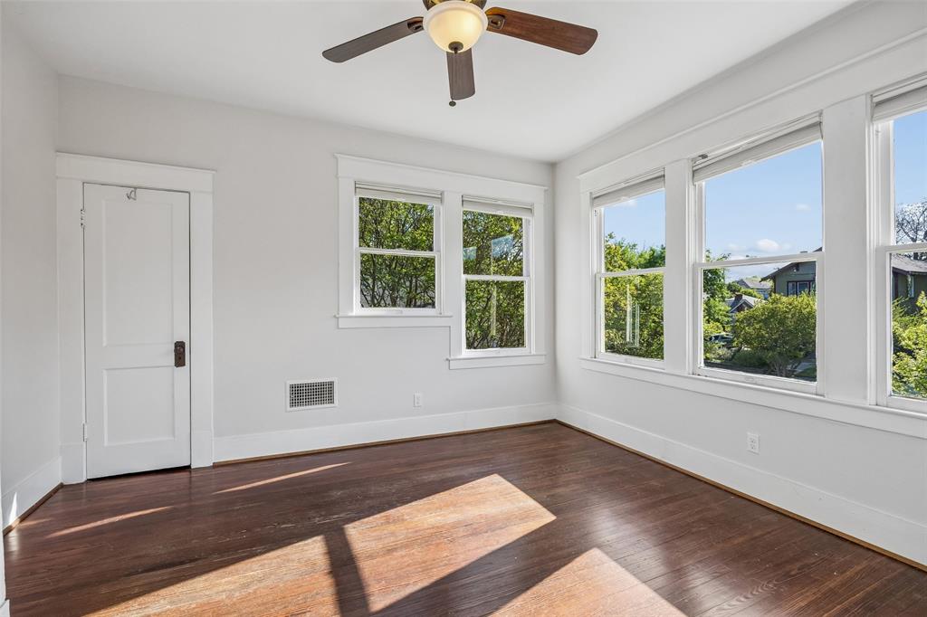 214 S Montclair Avenue Property Photo 17