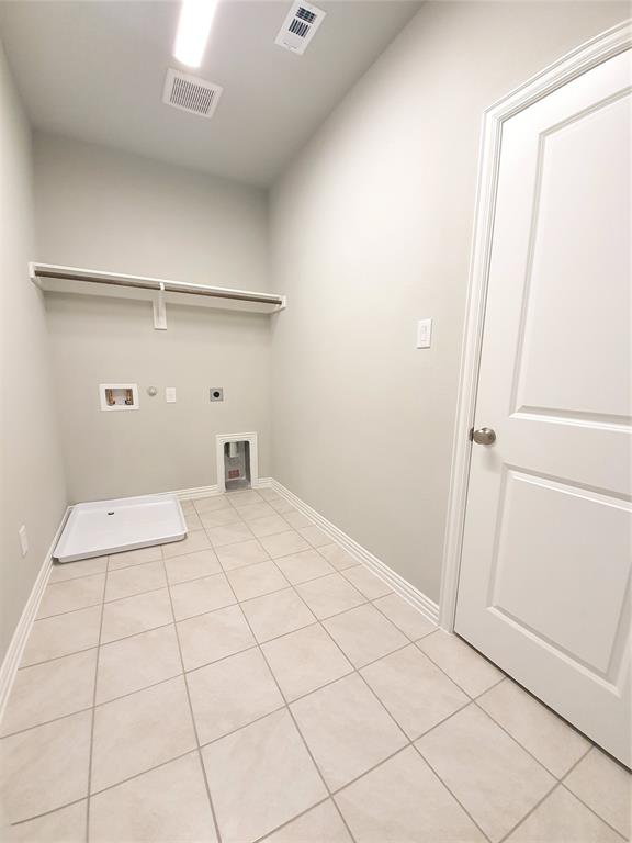 8266 Primrose Way Property Photo 25