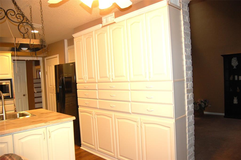 708 Carriage Way Property Photo 12