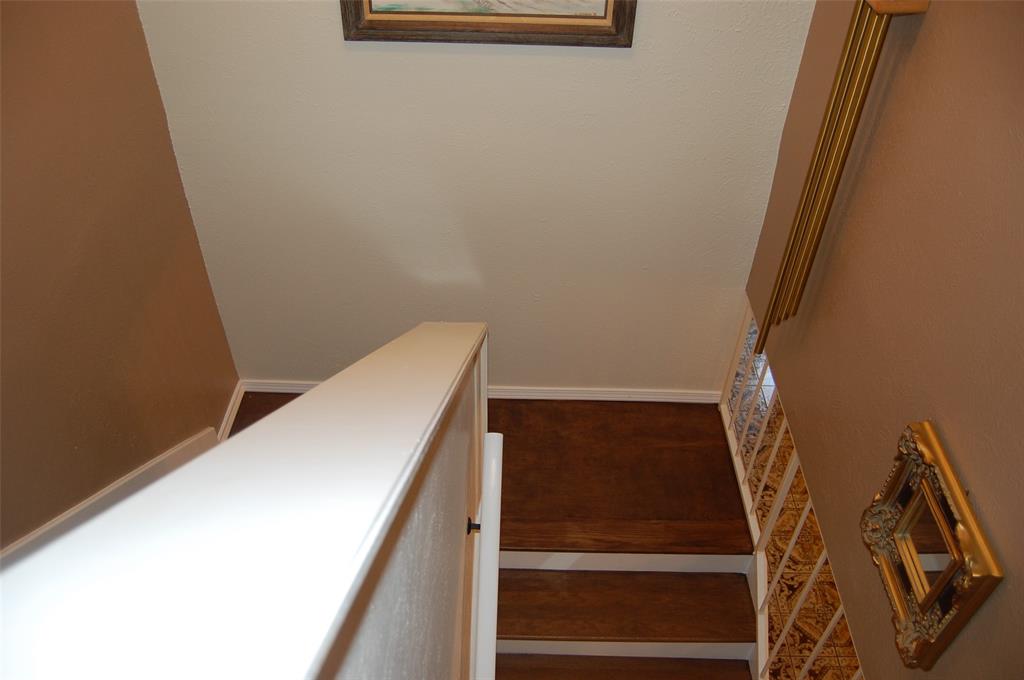 708 Carriage Way Property Photo 20