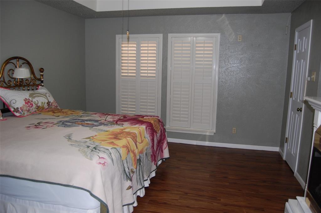 708 Carriage Way Property Photo 21