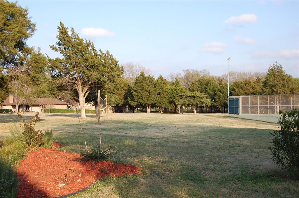 708 Carriage Way Property Photo 34
