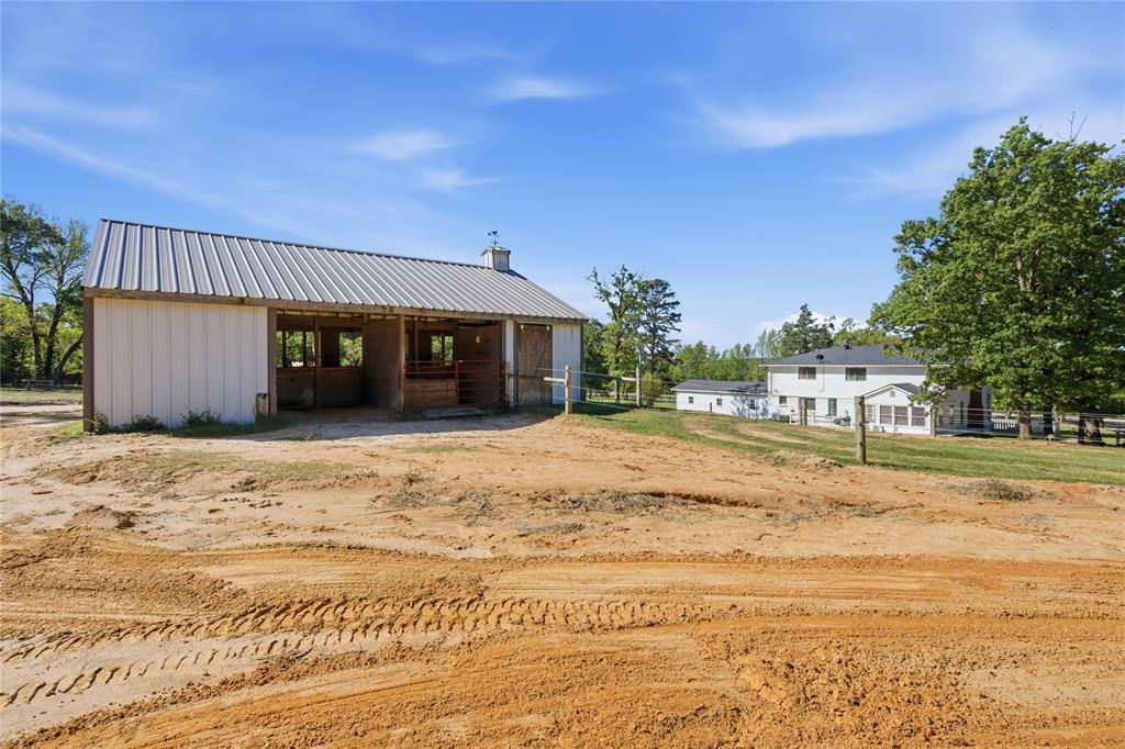 17450 N State Highway 19 Property Photo 33