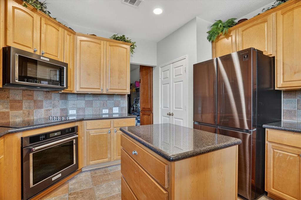 5212 Whisper Drive Property Photo 10