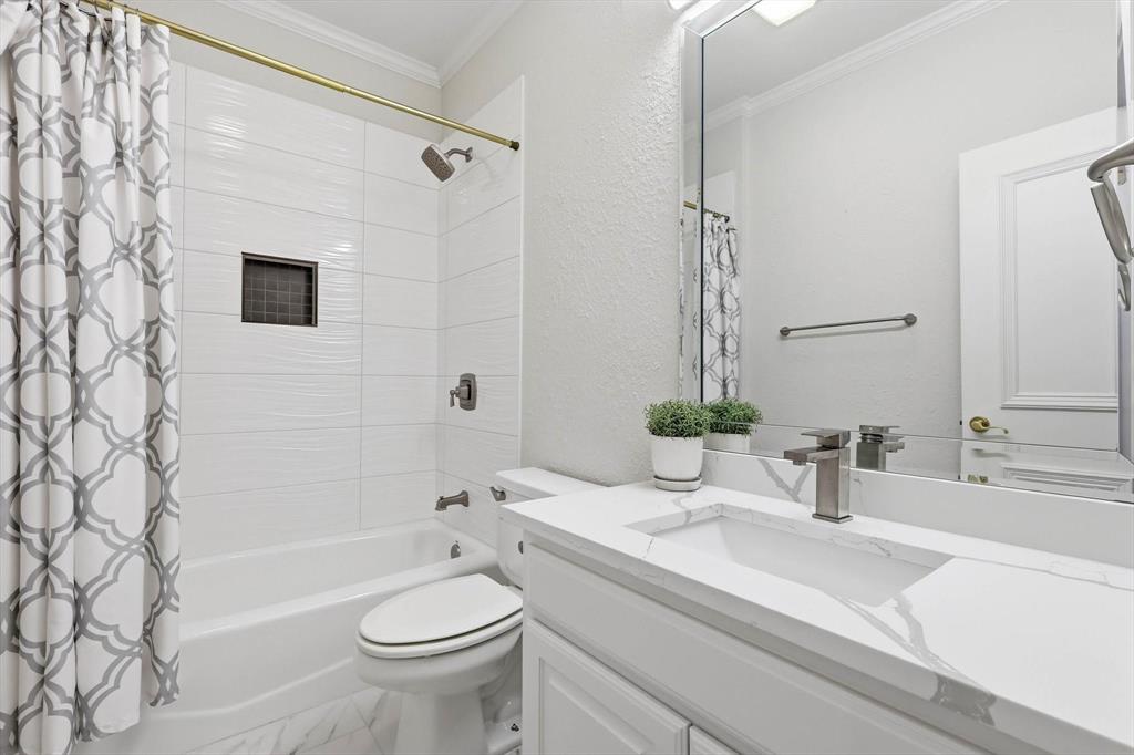 17431 Woods Edge Drive Property Photo 27