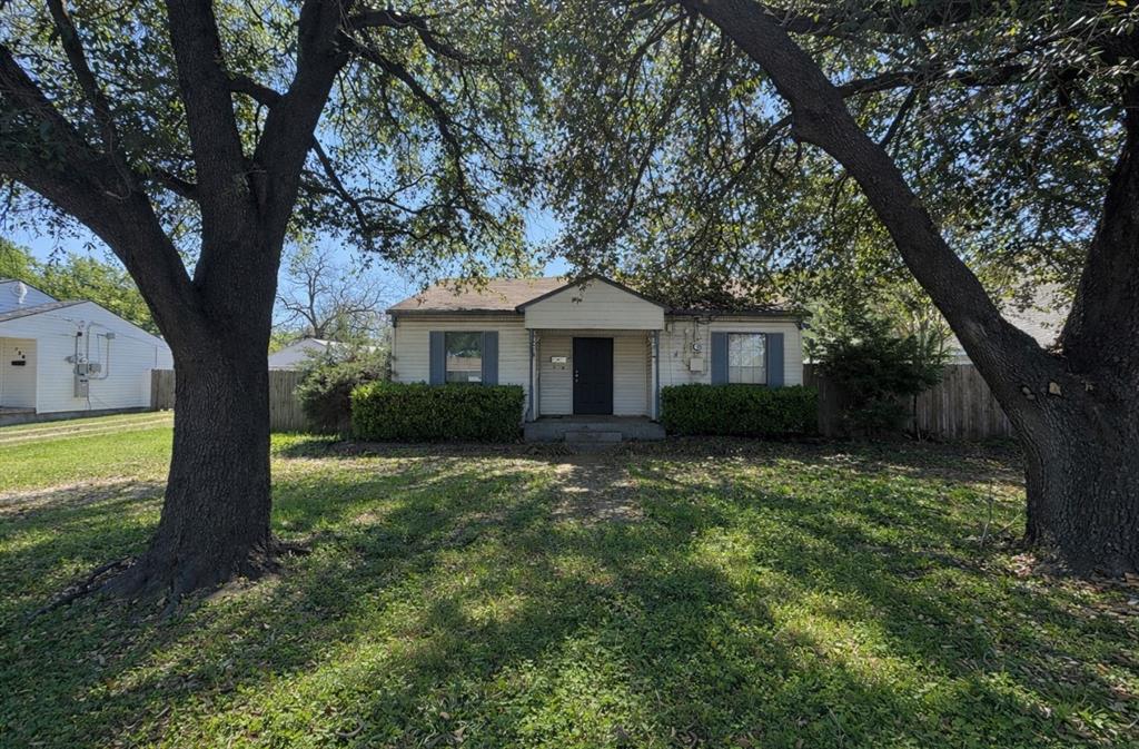 730 Sunset Drive Property Photo 1
