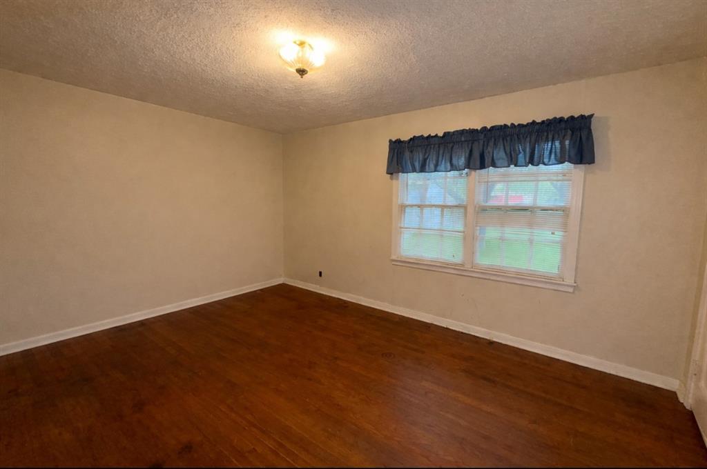 730 Sunset Drive Property Photo 9
