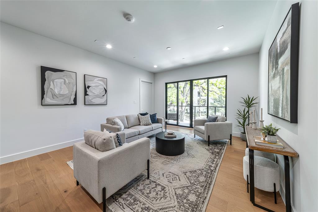 3601 Routh Street 2f Property Photo 8