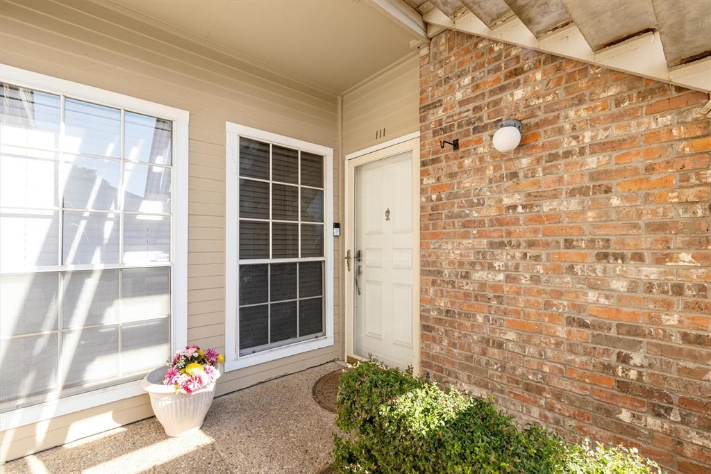 3550 Country Square Drive 111 Property Photo 21