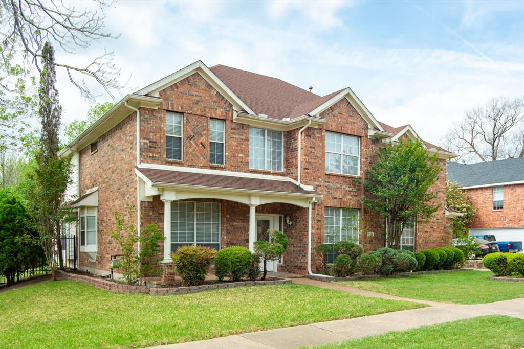 2106 Indian Trail Property Photo 1