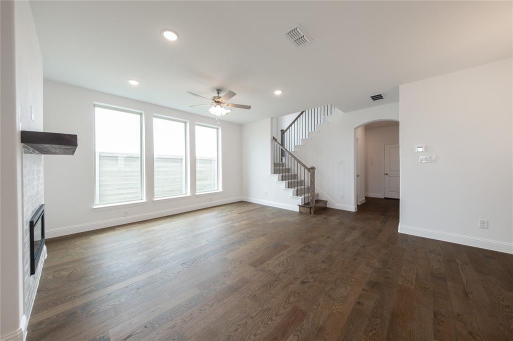 8805 Acorn Avenue Property Photo 8