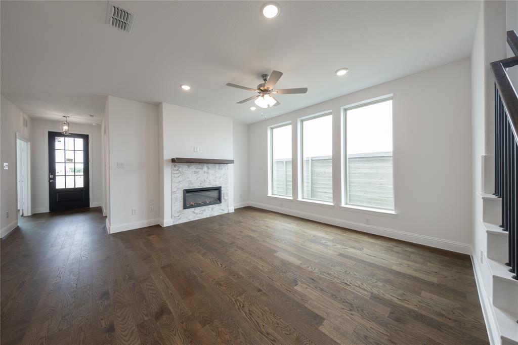 8805 Acorn Avenue Property Photo 9