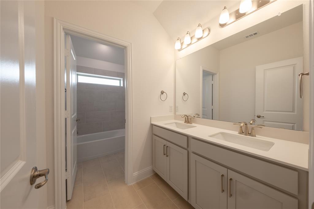 8805 Acorn Avenue Property Photo 24