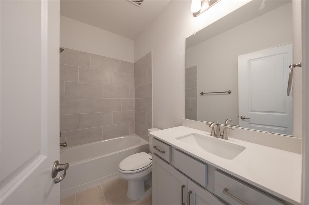 8805 Acorn Avenue Property Photo 27