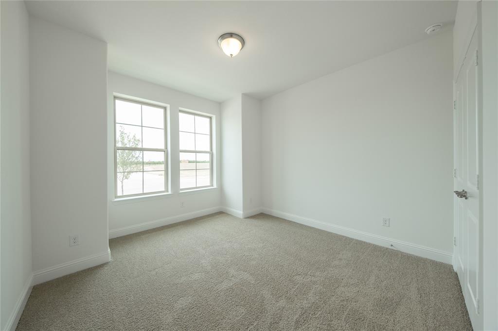 8805 Acorn Avenue Property Photo 28